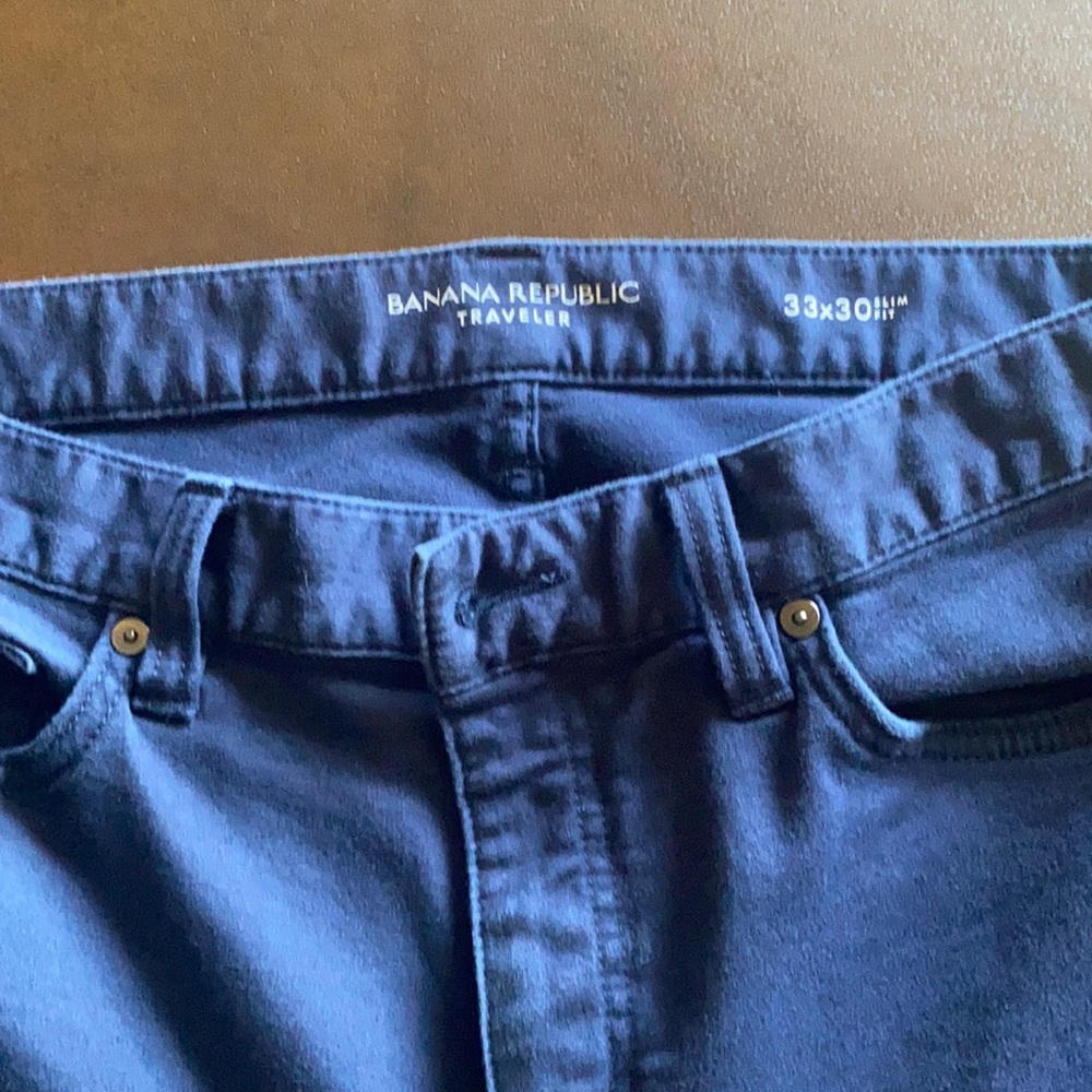 Banana Republic Traveler 33x30